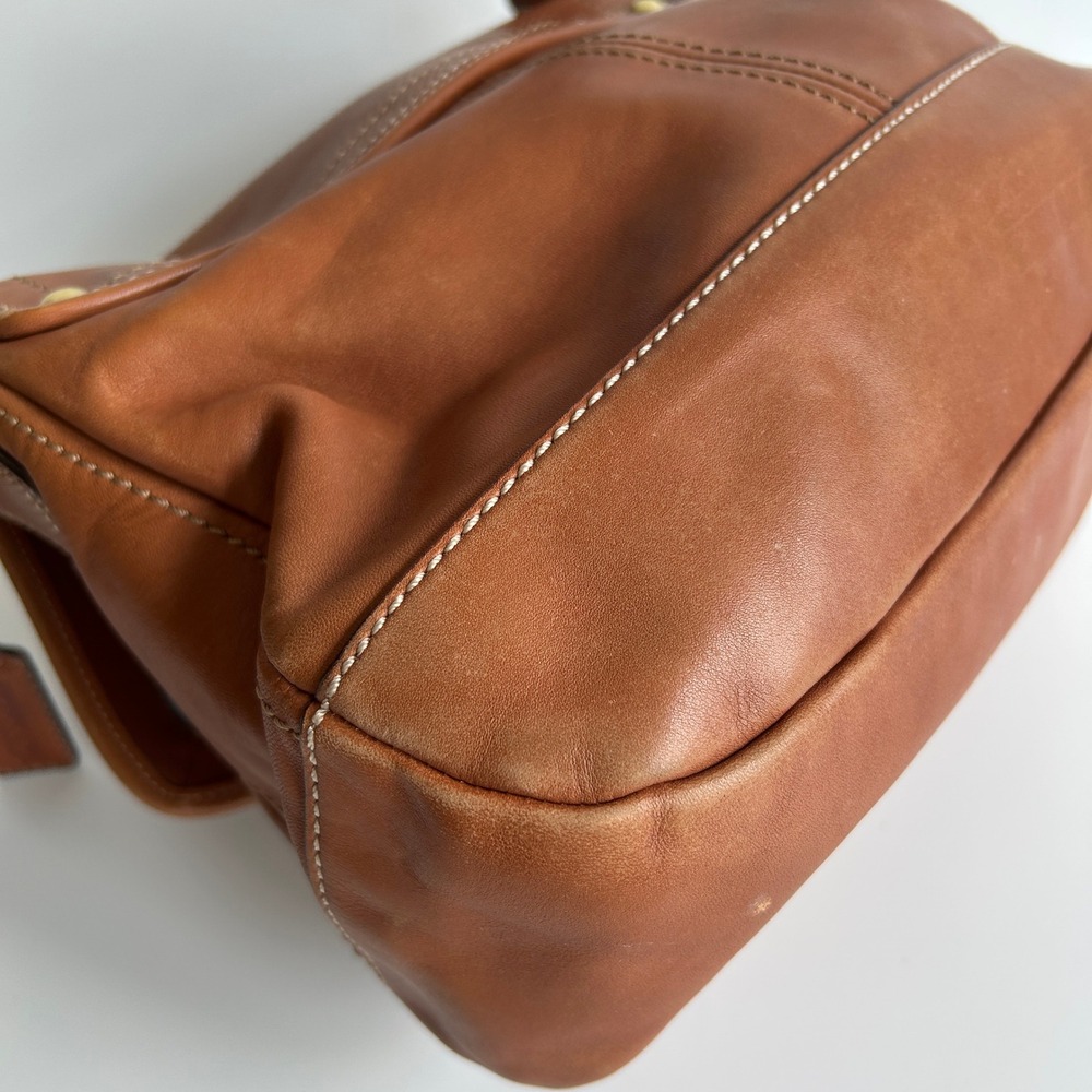 Coach Brown Leather Shoulder Bag with Brass Hardware - Picture 4 of 16